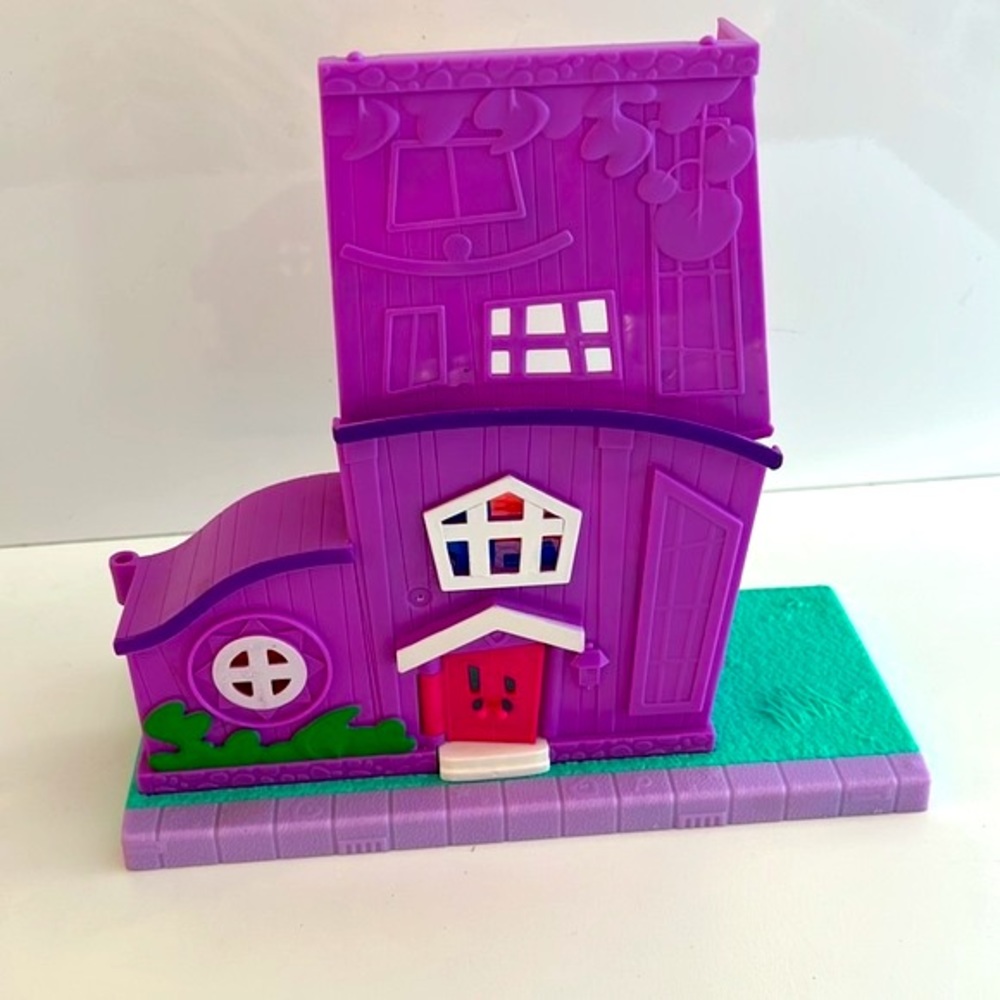 Polly Pocket Pollyville House 2018 Mattel Playset